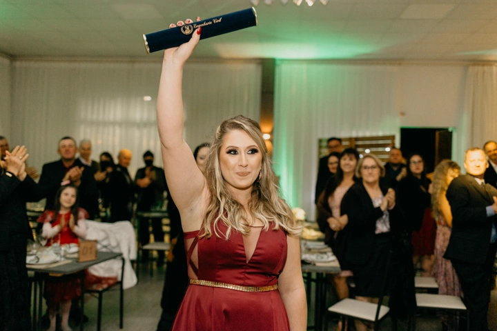 Bruna, graduada em engenharia civil, pela FSG. Sua festa aconteceu na Casa Perin Gastronomia e Eventos na cidade de Caxias do Sul-RS.